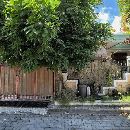 Villa Yoni In Bali